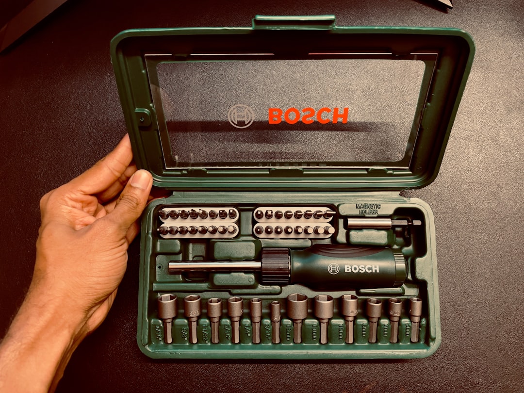 Bosch screwdriver set with various bits